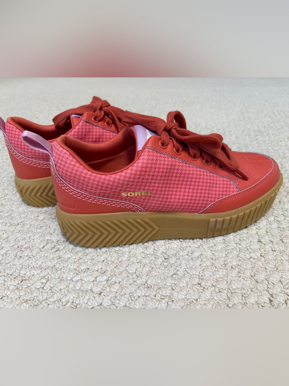Sorel Women's ONA AVE Low Sneaker - 8.5 Color Tuscan/Gum - Picture 2 of 5